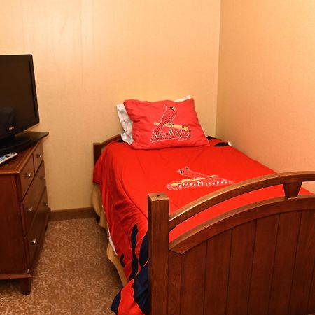 Holiday Inn Express Hotel & Suites Fenton/I-44 By Ihg Esterno foto