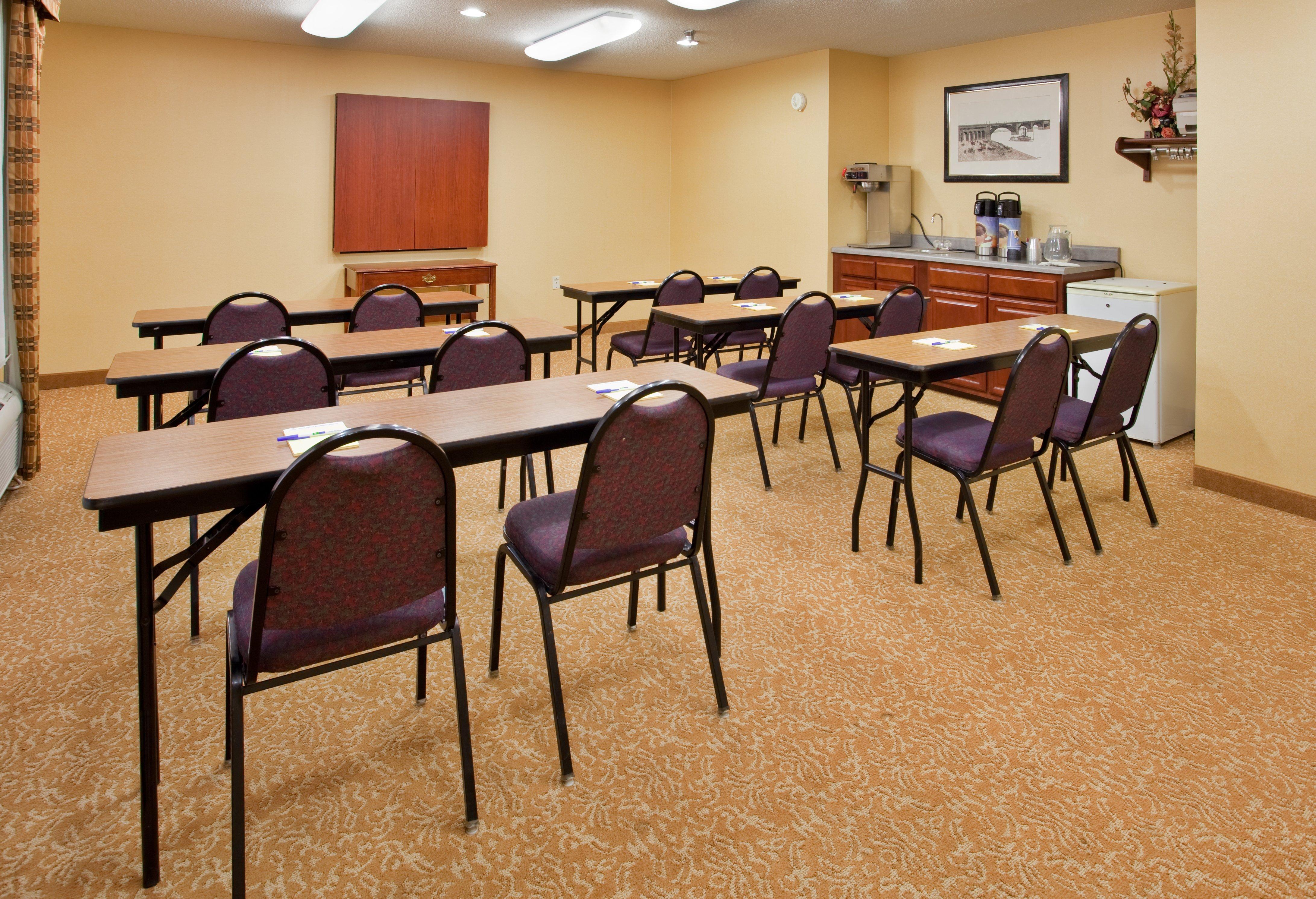 Holiday Inn Express Hotel & Suites Fenton/I-44 By Ihg Esterno foto