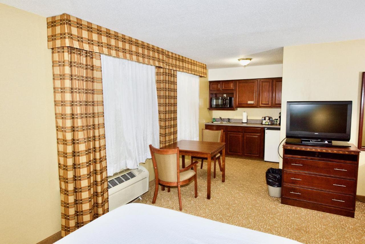 Holiday Inn Express Hotel & Suites Fenton/I-44 By Ihg Esterno foto