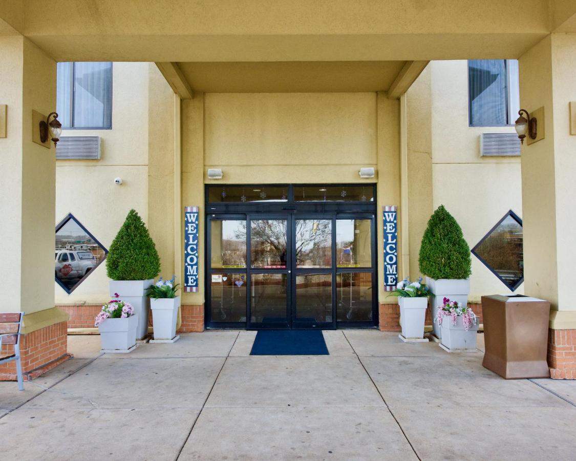 Holiday Inn Express Hotel & Suites Fenton/I-44 By Ihg Esterno foto